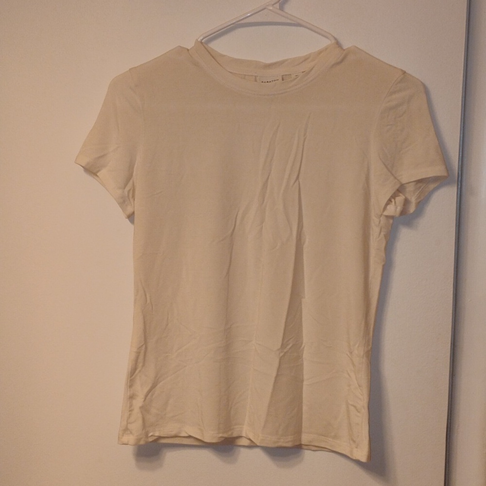 Aritzia Babaton Everyday Tee. Womens size XS. Birch in color.